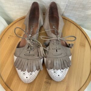 Jeffrey Campbell Mary Jane  Brown White  Tassels Leather Flats Size 8.5